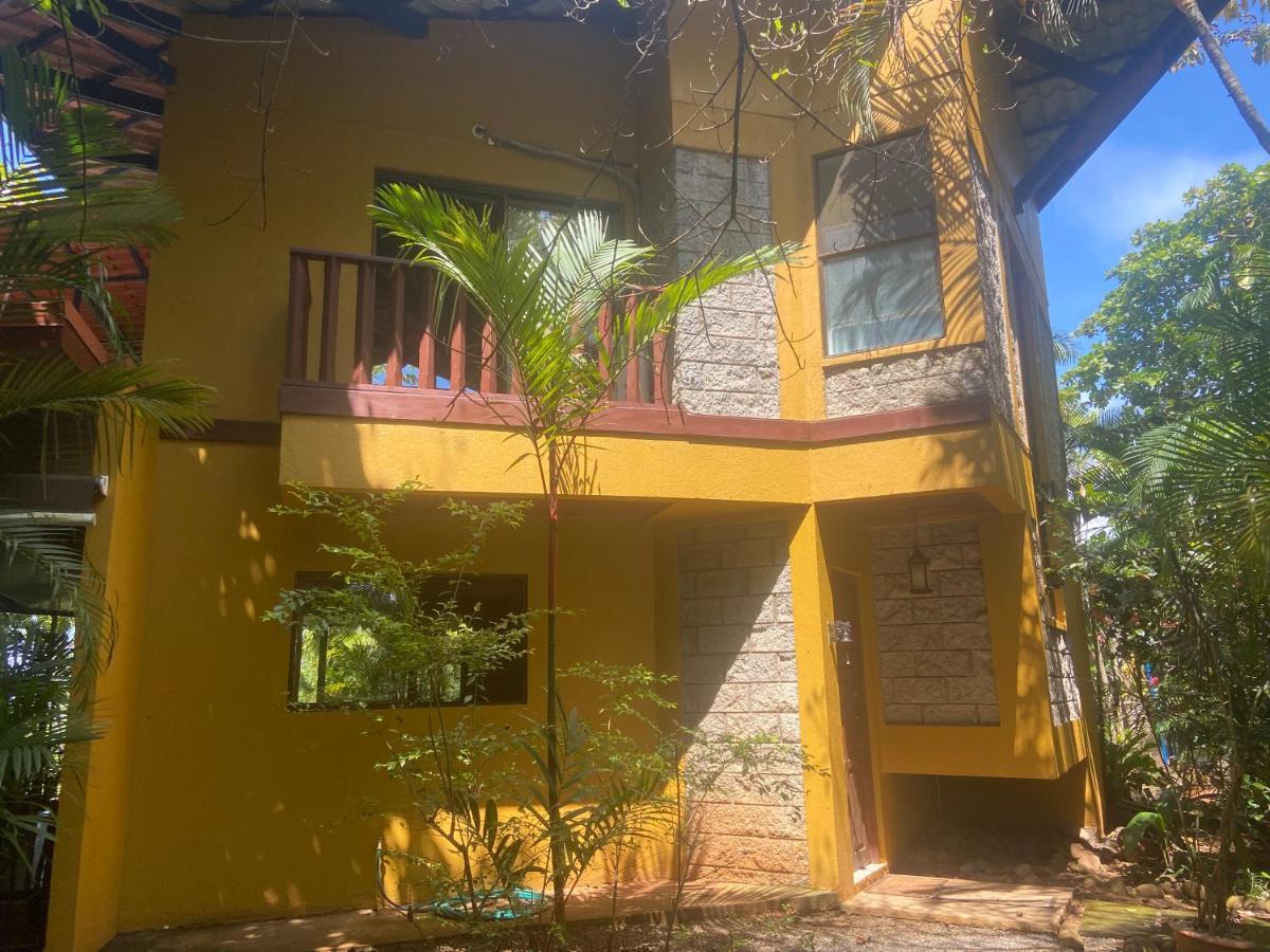 Casa De Veraneo Quinta Las Trillizas Esparza 外观 照片