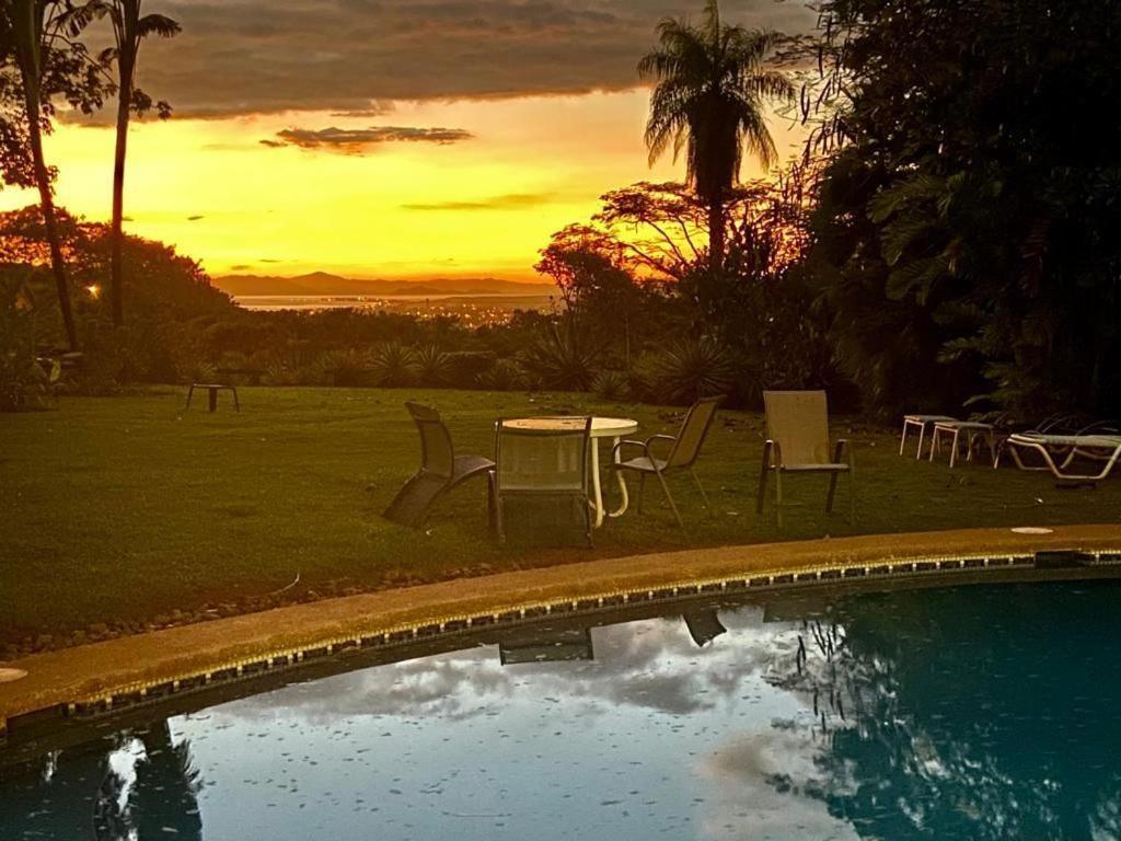 Casa De Veraneo Quinta Las Trillizas Esparza 外观 照片